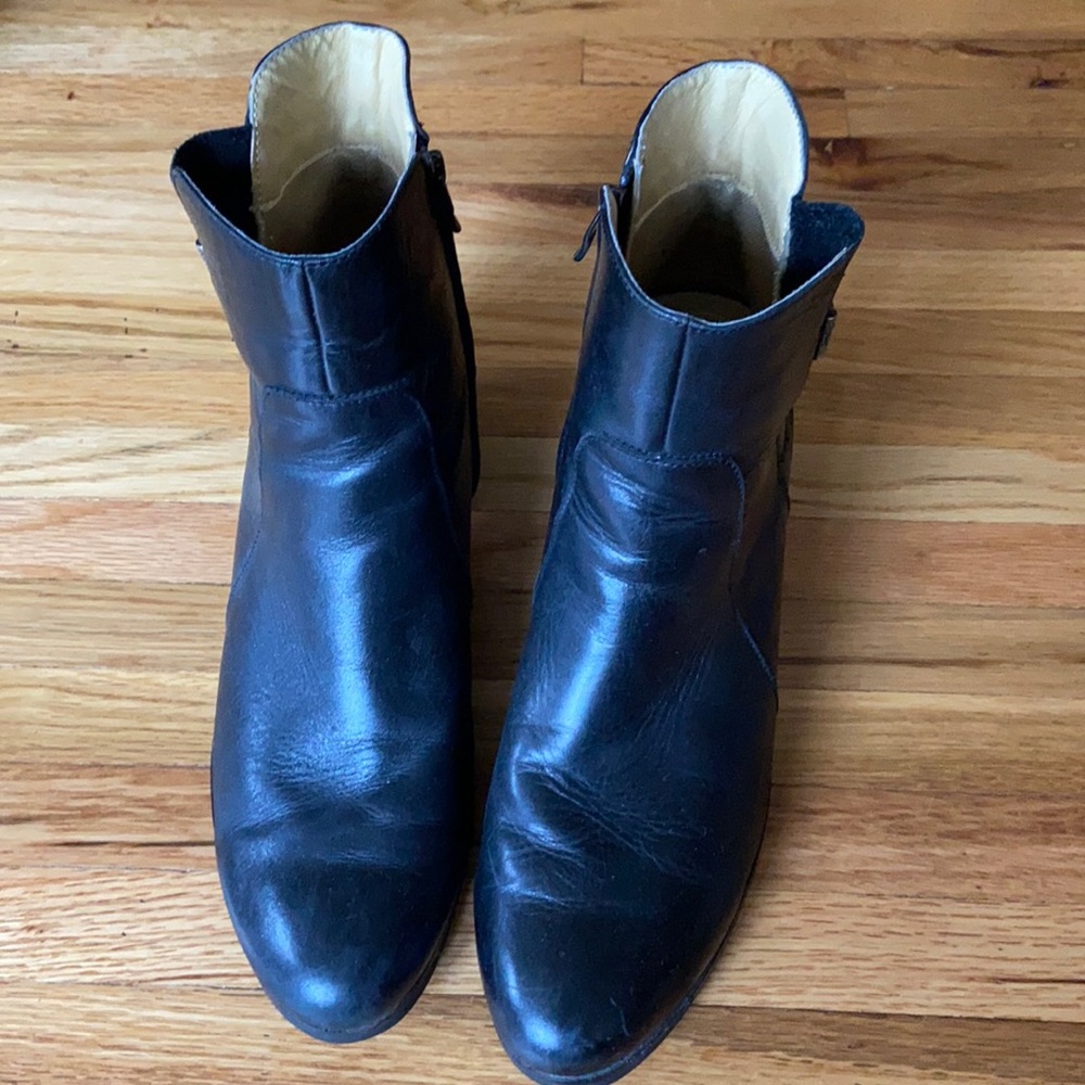 Bussola Black Leather Heeled Boots - Size 11